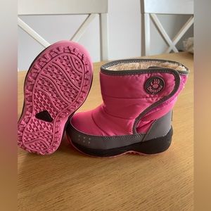 Bear paw kids snow boots size 9